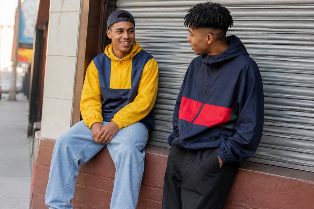Retro 90s Streetwear Aesthetic Guide 2026: Style Vintage